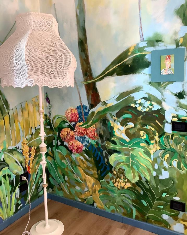 Night Galleria Holiday Home - Bed & Art In Burano - The Pink House Exterior photo